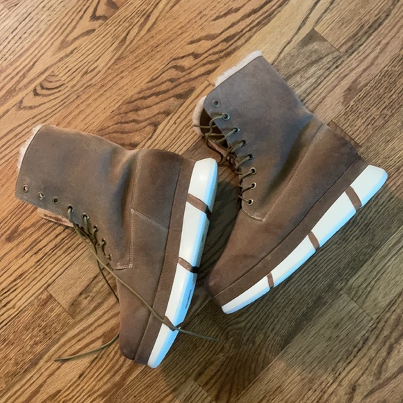 Brand New Tan Suede Faux Fur Winter Boots - Picture 3 of 7